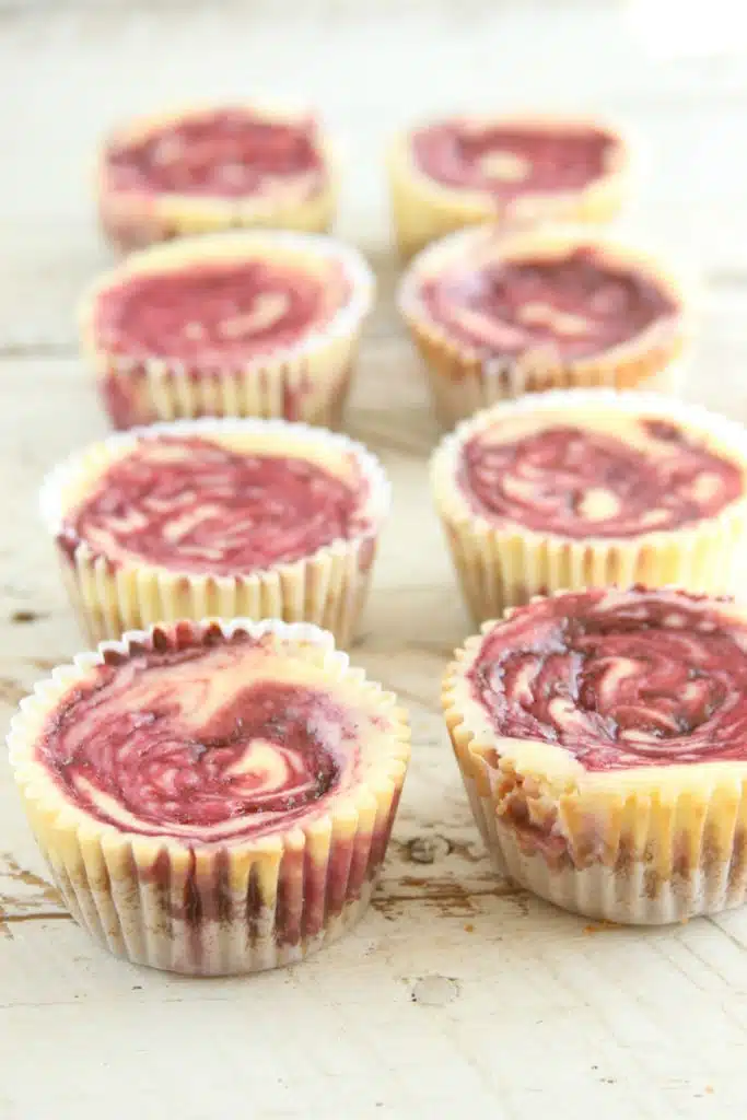 rasberry swirl cheesecake cups