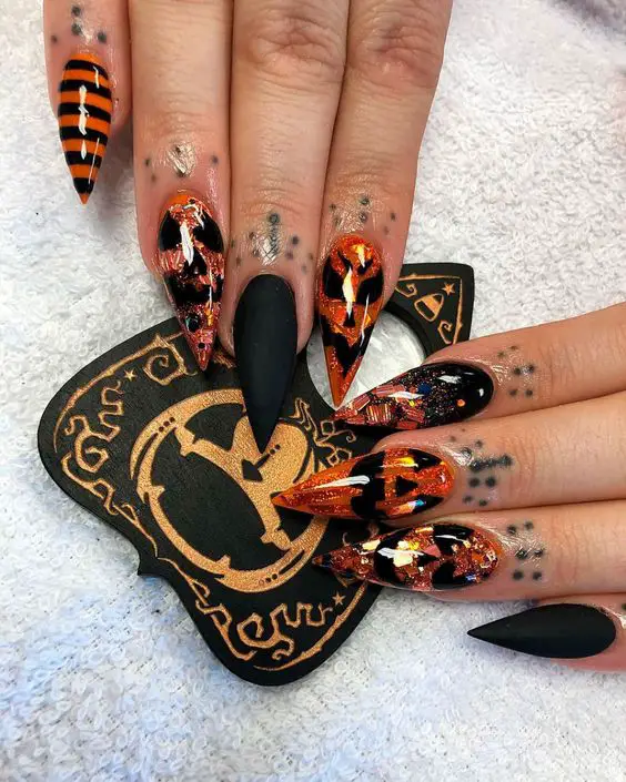 Dark Glitter Pumpkin nails