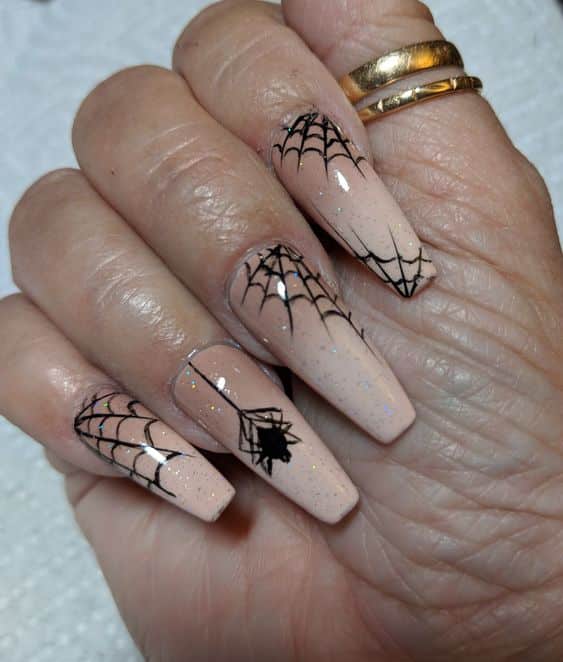 Nude glitter spider nails