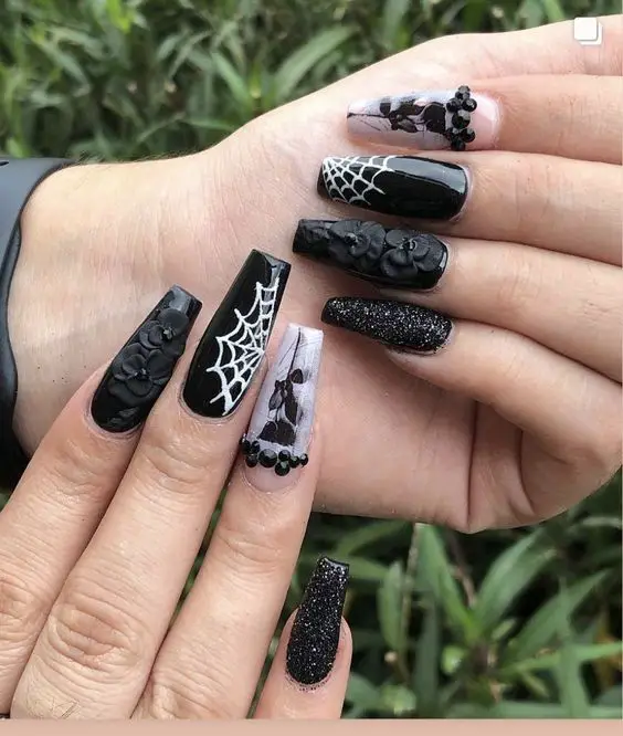 black spider web nails