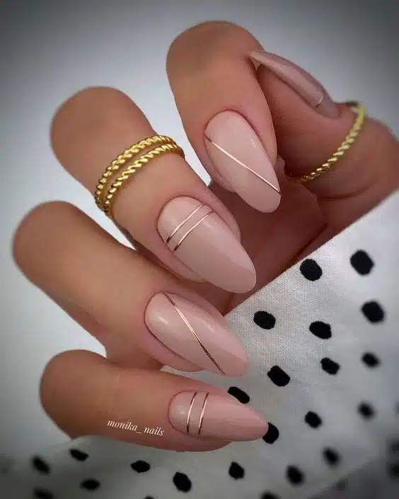 nude rose gold accent nails