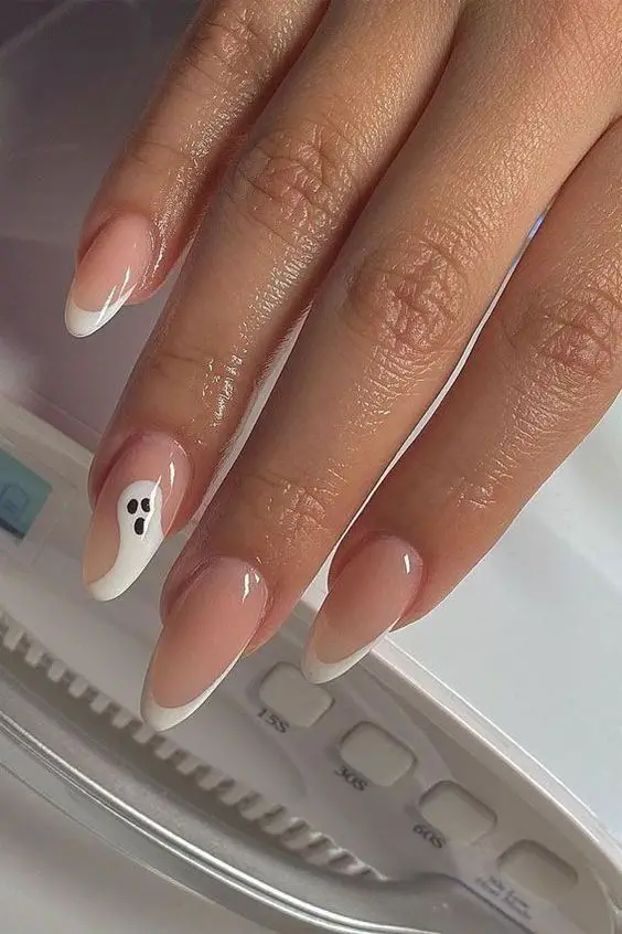 simple ghost french tips