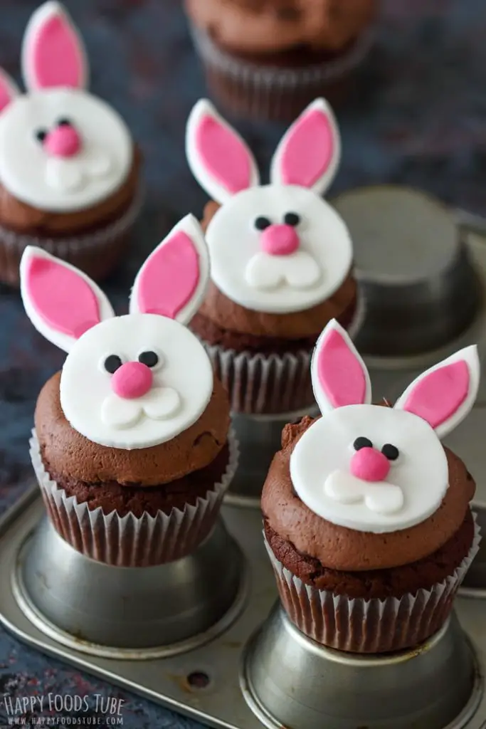 Fondant Easter Bunny Cupcakes