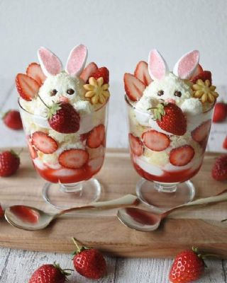 Strawberry Shortcake Easter Bunny Parfait