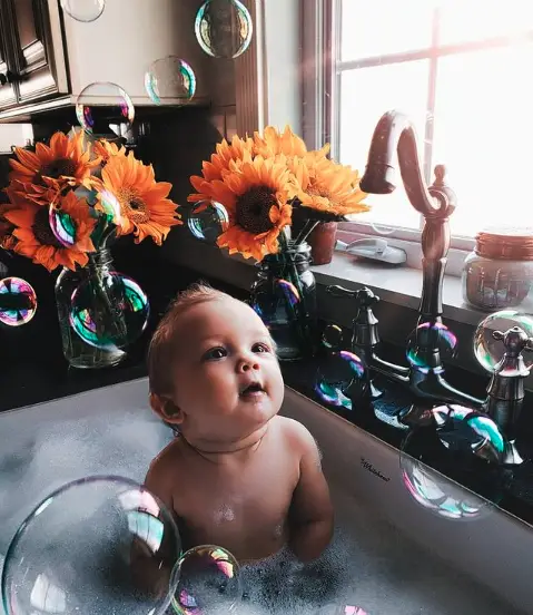 1 month baby photshoot ideas at home